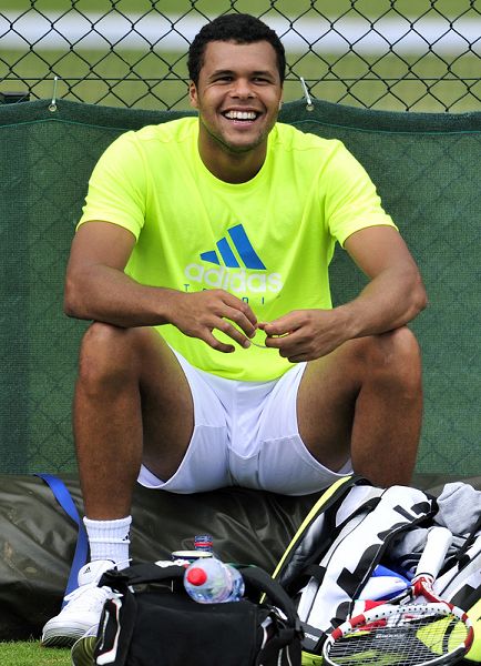 纳达尔巅峰对决，阿扎伦卡与90激战公牛分钟，突破纪录胜负难料！